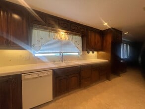 61 CA-33 in Newman, CA - Building Photo - Building Photo