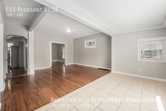 553 Pleasant St SE in Grand Rapids, MI - Building Photo - Building Photo
