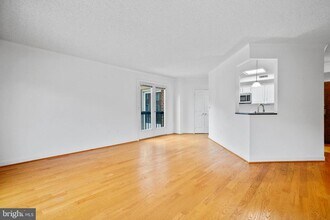 800 S St Asaph St in Alexandria, VA - Building Photo - Building Photo