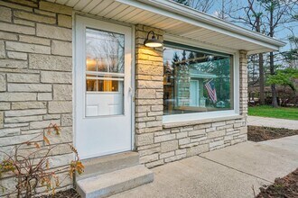 N45W24568 Lindsay Rd in Pewaukee, WI - Building Photo - Building Photo