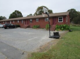 611 Elaine St in Marshville, NC - Building Photo