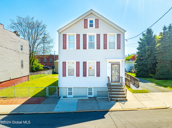 12 South St in Albany, NY - Building Photo - Building Photo