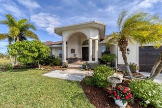 15390 Ancel Cir in Port Charlotte, FL - Building Photo - Building Photo