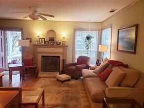 9043 Angora St in Dallas, TX - Building Photo - Building Photo
