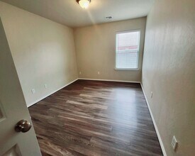 10644 NW 34th Ter in Yukon, OK - Building Photo - Building Photo
