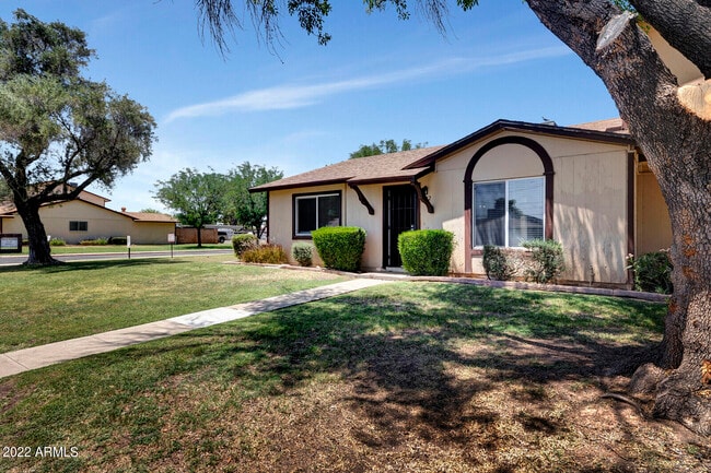 3012 W Bethany Home Rd in Phoenix, AZ - Building Photo - Building Photo