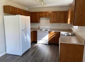 305 W Seminary St in Vevay, IN - Foto de edificio - Building Photo