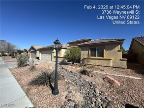 3736 Waynesvill St in Las Vegas, NV - Building Photo - Building Photo