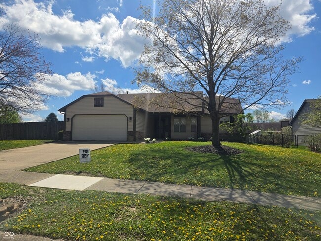 5565 Allison Way in Noblesville, IN - Building Photo - Building Photo