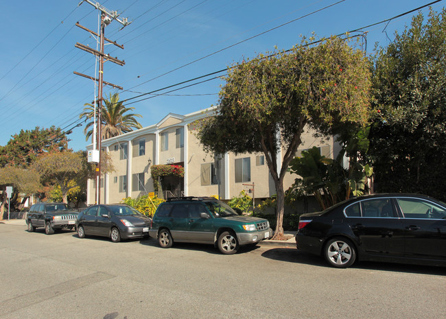 2513 2nd St in Santa Monica, CA - Building Photo - Building Photo