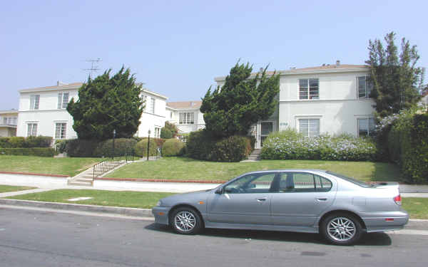 4705 Ambrose Ave in Los Angeles, CA - Building Photo - Other