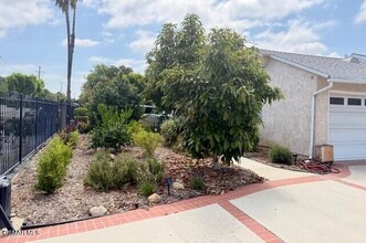13628 Addison St in Los Angeles, CA - Building Photo - Building Photo