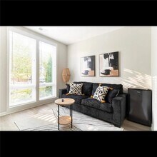 439 Parkway Dr NE in Atlanta, GA - Building Photo - Building Photo