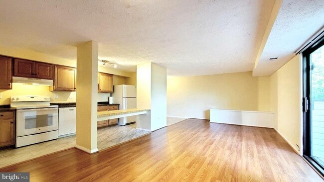 property at 19513 Gunners Branch Rd