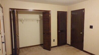 1105 Ocala Rd in Tallahassee, FL - Building Photo - Building Photo