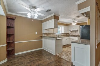 12642 Westmere Dr in Houston, TX - Building Photo - Building Photo