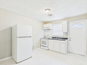 838 S Jones St in Petersburg, VA - Building Photo - Building Photo