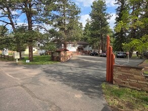 114 County Rd in Woodland Park, CO - Foto de edificio - Building Photo