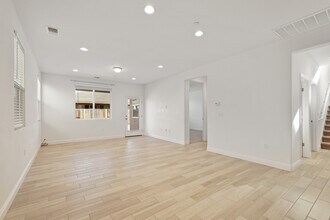 3012 Salonie Ct in Modesto, CA - Building Photo - Building Photo
