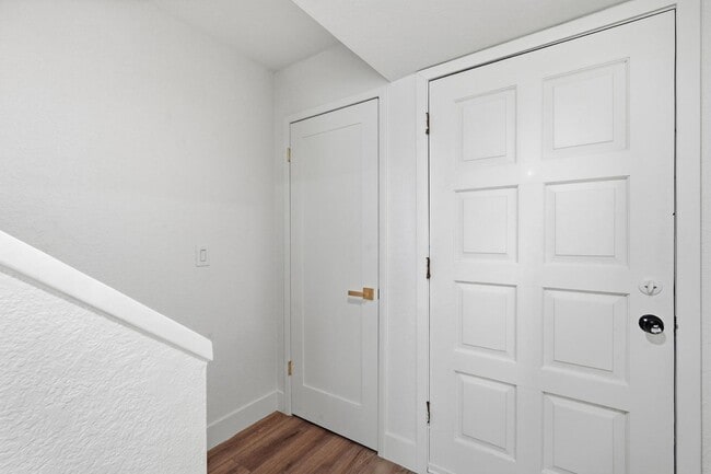 122 S Hardy Dr in Tempe, AZ - Building Photo - Building Photo