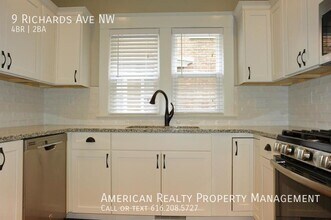 9 Richards Ave NW in Grand Rapids, MI - Building Photo - Building Photo