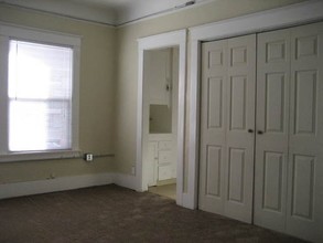 800 Pacific Ave in Long Beach, CA - Building Photo - Interior Photo