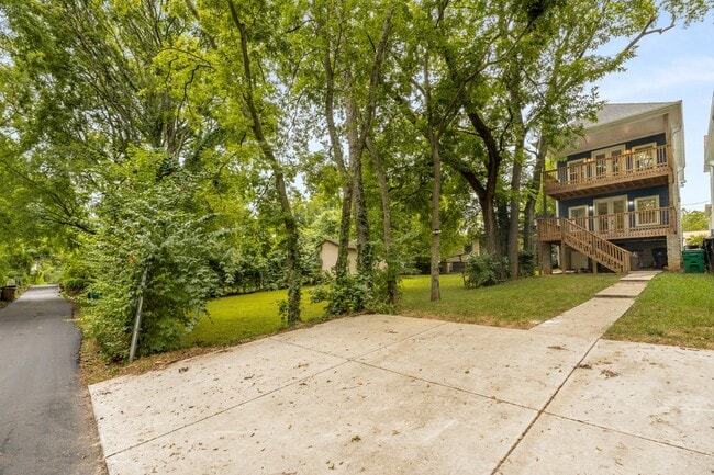 1431 Meridian St in Nashville, TN - Building Photo - Building Photo