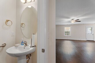 317 Sportsman Dr in La Vergne, TN - Building Photo - Building Photo