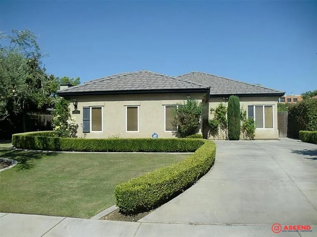 property at 716 Windsor Park Dr
