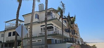 3501 Ocean Front Walk in Marina Del Rey, CA - Building Photo