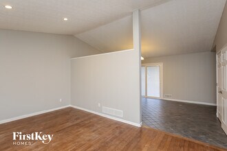 432 Shady Ln Cir in Canton, GA - Foto de edificio - Building Photo