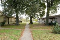 3121 Brewster St in Houston, TX - Foto de edificio - Building Photo