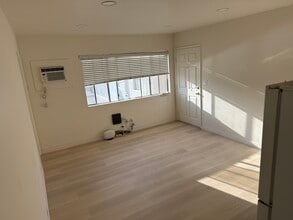 2022 E 2nd St in Los Angeles, CA - Building Photo - Building Photo