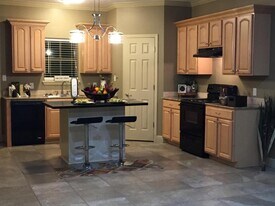 1720 Mignonette Ln in Lake Charles, LA - Building Photo