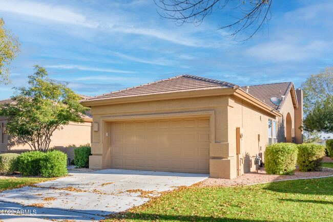 24623 S Golfview Dr in Sun Lakes, AZ - Foto de edificio - Building Photo