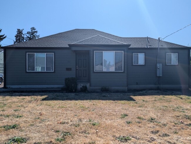 161 19th St in Springfield, OR - Foto de edificio - Building Photo