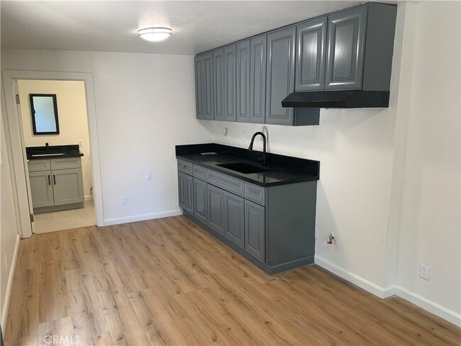 1255 Velasco St in Los Angeles, CA - Building Photo - Building Photo