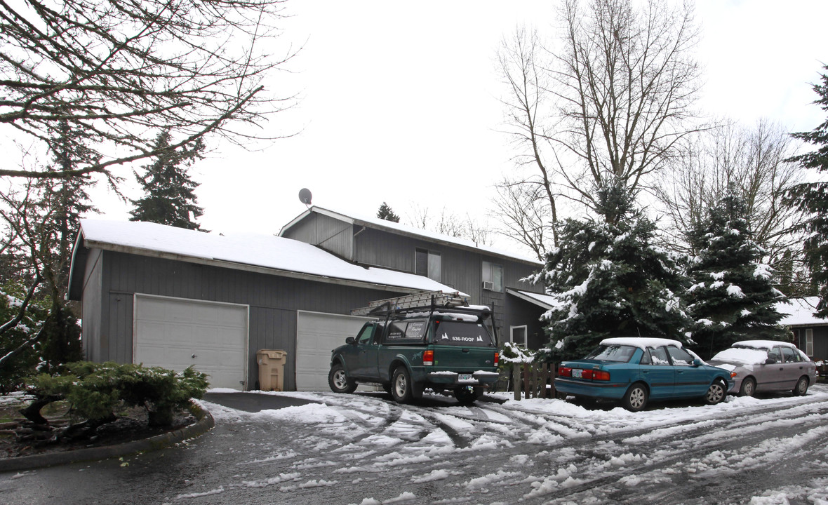 19731-19739 SW 68th Ave in Tualatin, OR - Building Photo