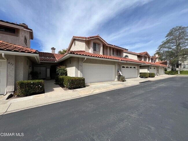 831 Paseo Serenata in Camarillo, CA - Building Photo - Building Photo