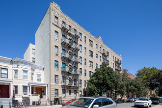 34-20 32ND STREET in Long Island City, NY - Building Photo - Primary Photo