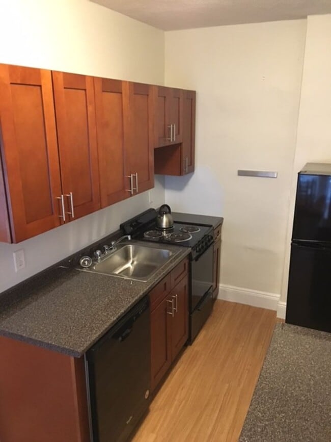 property at 105 Brainerd Rd