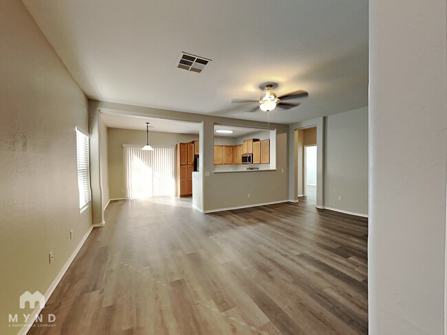 15219 W Shaw Butte Dr in Surprise, AZ - Building Photo - Building Photo
