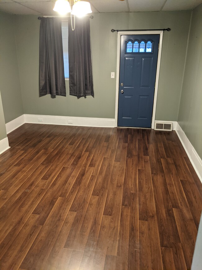 917 9th Ave, Unit 1st Floor