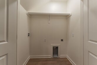 1331 Van Buren Ave in Fayetteville, AR - Building Photo - Building Photo