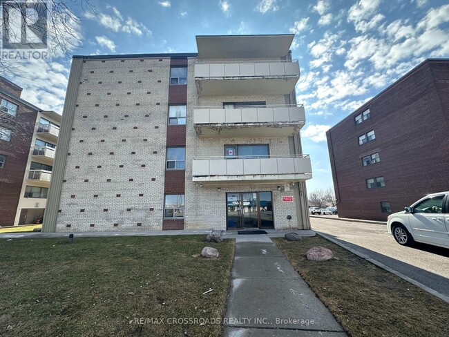 property at 1181-1181 Ellesmere Rd