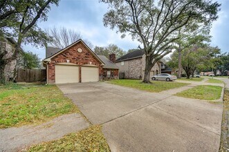 16830 Scenic Gardens Dr in Spring, TX - Building Photo - Building Photo