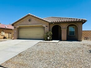44608 Avenida Linda in Lancaster, CA - Building Photo - Building Photo