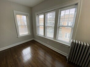 734 Reba Pl in Evanston, IL - Building Photo - Building Photo
