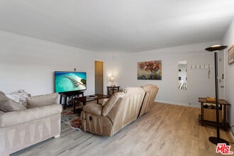 2002 4th St in Santa Monica, CA - Foto de edificio - Building Photo