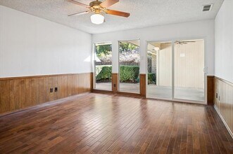 12612 Whispering Hills Dr in Dallas, TX - Building Photo - Building Photo